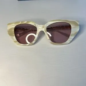 Gucci | Accessories | Newgucci Silver White Ivory 64 Crystal  display picture 3